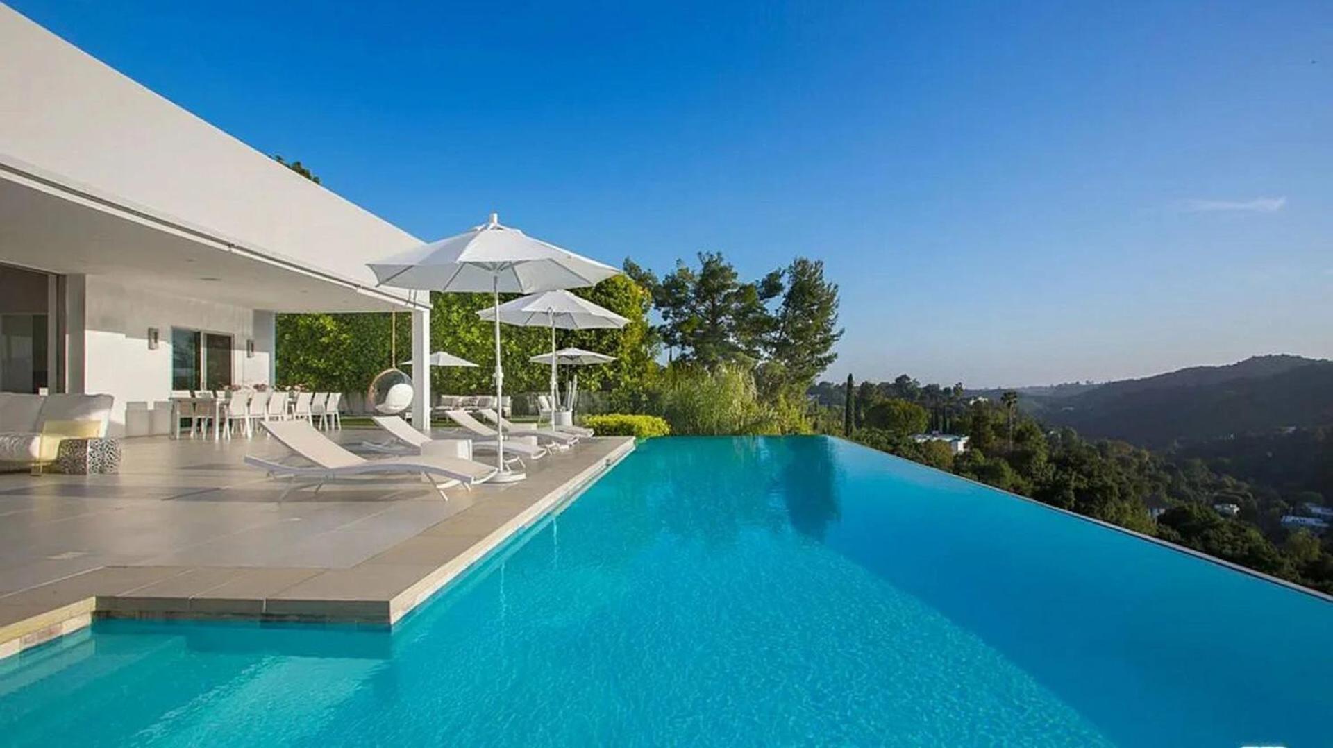 Pristine Paradise With Scenic Views Villa Beverly Hills Exterior photo