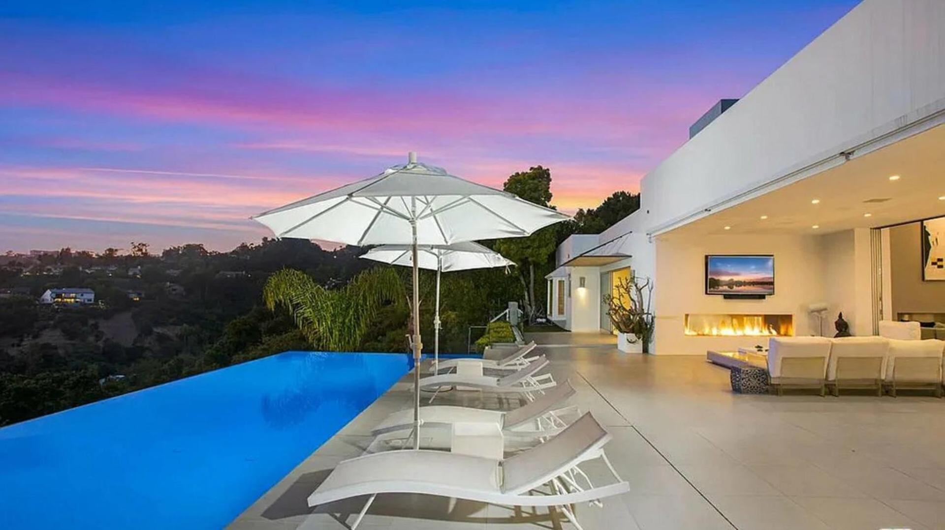 Pristine Paradise With Scenic Views Villa Beverly Hills Exterior photo