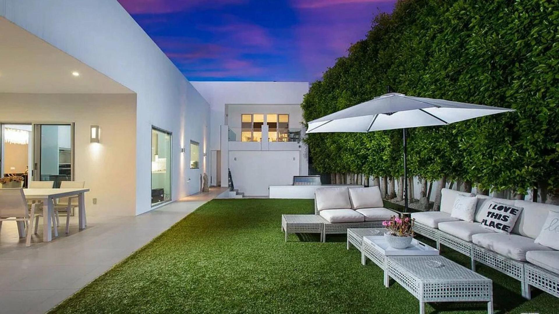 Pristine Paradise With Scenic Views Villa Beverly Hills Exterior photo